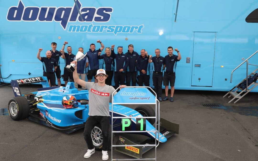 Pole, Victory And New Lap Record For Douglas Motorsport At Donington Park